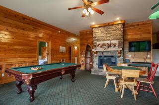 Bear Creek Cabin - Mtn View, Hot Tub and Game Room - 5