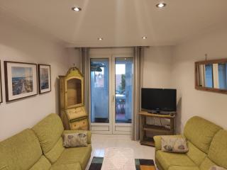 Casa Philippe with terrace, swimming pool, garage - Mogro - 9