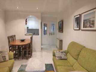 Casa Philippe with terrace, swimming pool, garage - Mogro - 8