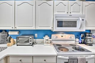Waterfront Palm Coast Condo with Boat Dock and Pool! - Palm Coast - 2