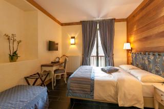 Hotel Lo Scoiattolo - Courmayeur - 0