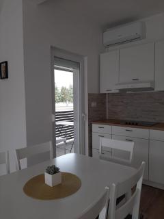 Elegant Inn Gospić - 5