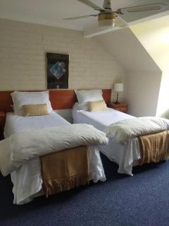 Girraween Country Inn - Ballandean - 2