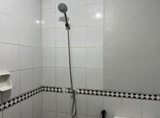 Villa Lippo carita langsung pantai 3bedroom - Pandegelang - 1