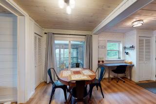 Dark Harbour Cottage - 5