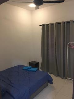 Fadi's Guesthouse at Bandar Baru Samariang - Kuching - 5