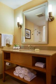 Holiday Inn Express Fort Lauderdale Airport South by IHG - Dania Beach - 4