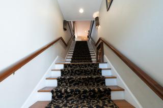Oak Tree Hotel - Enjoy all inclusive Snack Beverages Wine & Beer During the Stay - Arcadia - 1