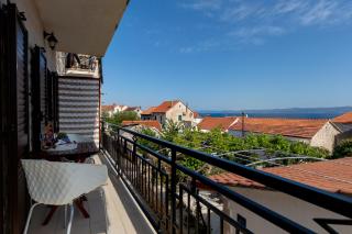 Apartments Paloc - Yellow - Bol - 2