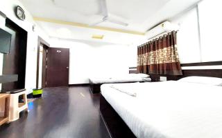 Hotel United House - Shirdi - 9