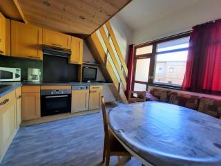 Appartement cosy à 50m des pistes, 2 pièces pour 6 personnes, balcon et services disponibles - FR-1-452-205 - Les Menuires - 8