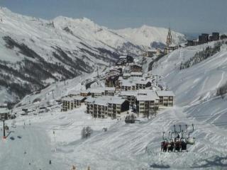 Appartement cosy à 50m des pistes, 2 pièces pour 6 personnes, balcon et services disponibles - FR-1-452-205 - Les Menuires - 2