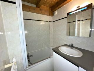 Appartement duplex 8 pers. avec balcon Sud-Ouest, proche pistes et commerces, 4 chambres, 65m² - FR-1-452-94 - Les Menuires - 5
