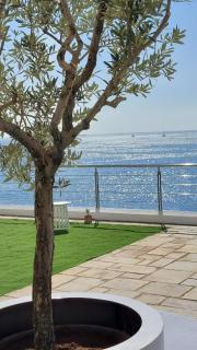 BEDWAVE Seaside Mansion - Pireo - 6