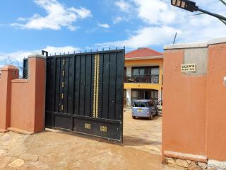 Glen's Apartment - Entebbe - 5