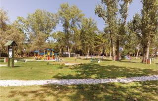 3 Bedroom Awesome Home In Albarella Ro - 7