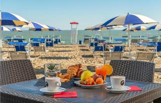 3 Bedroom Awesome Home In Albarella Ro - Isola di Albarella - 6