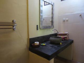Okawati Boutique Bungalows - 9