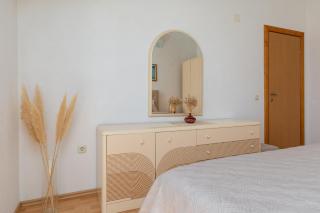 Apartments Paloc - Orange - Bol - 1