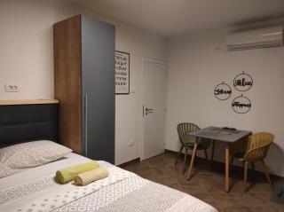 Apartment and Room Bonefacic - 7