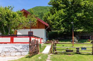 guesthouse LIPA - Korenica - 8