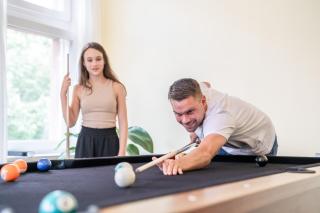 living TIMELESS- Luxuriöse 140qm Wohnung in der Nähe des Europa-Parks mit 3 Schlafzimmer, Billard und Parkplatz - Kippenheim - 2