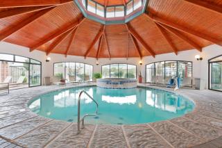 Best Western Plus Swiss Chalet Hotel & Suites - Pecos - 0