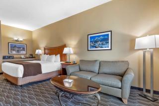 Best Western Plus Swiss Chalet Hotel & Suites - Pecos - 2