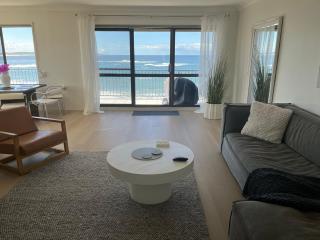 Beachfront Penthouse at The Entrance - The Entrance - 7
