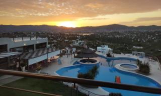 ERNESTINA VILLAGE Resort Apart & suites - Villa Carlos Paz - 3