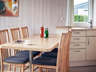 Two-Bedroom Holiday home in Grömitz 18 - Grömitz - 4