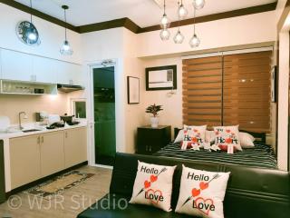 King Bed Deluxe- Cozy & Stylish Place in the Metro - Manila - 6