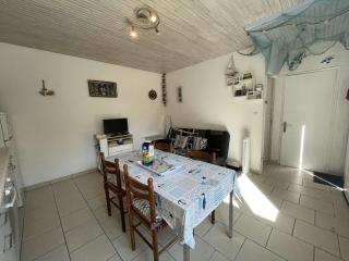 Charmante maison à Saint-Jean-de-Monts, 400m de la plage, terrasse, jardin, parking et ménage inclus - FR-1-224C-198 - 1