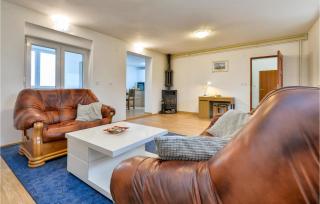 Pet Friendly Home In Zagreb - Dolje - 8