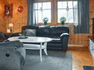 Three-Bedroom Holiday home in Selje 1 - Selje - 1