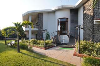 Tranquil Resort & Spa - 4