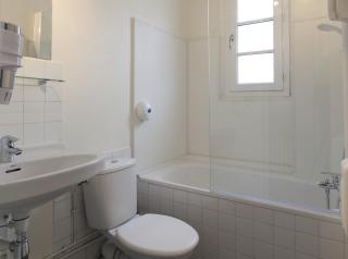 Logis Hotel Chateaubriand - 3