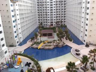 Sabina's one bedroom condo at Shore tower C - 1