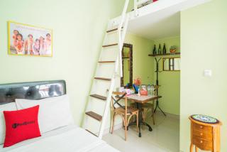 RedDoorz Syariah near Suncity Mall Sidoarjo - Sidoarjo - 1