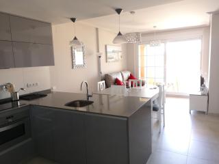 Precioso Apartamento Planta Baja Junto a la playa - 2