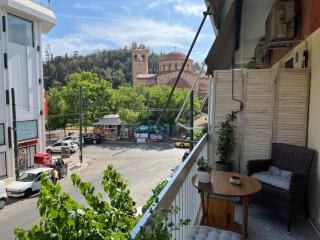 Comfortable 2-bedroom apartment near city center 100m from metro - 1