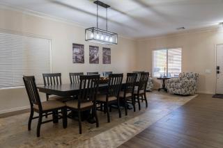 OFF THE STRIP 5Bed 3bath with private salt pool and hot tub and EV station - 3