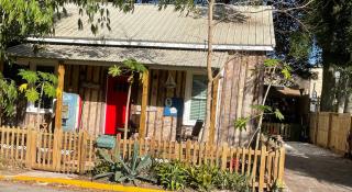 150 year old Restored Lincolnville cottage - St. Augustine - 3