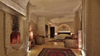 Roma Cave Suite - 9