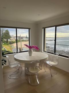 Beachfront Penthouse at The Entrance - 5