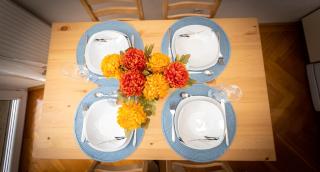 Wonderful apartment close to City Centre With Porch - 2