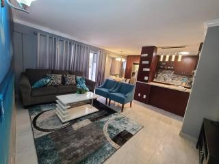 Lovely Condo 2 Bedrooms, 2 bathrooms, free 1 Parking at Waikiki Beach - Honolulu - 0