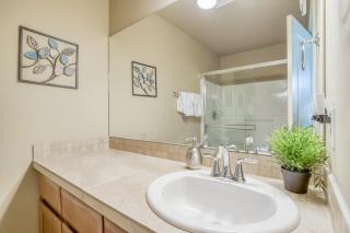 East Bend Beauty - Meredith Lodging - Bend - 4