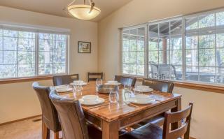 Indio Cabin - Meredith Lodging - 4
