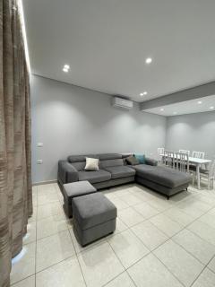 Emerald Inn Apartments - Orikum - 0